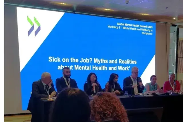 Panel de la Cumbre Mundial de Salud Mental en Buenos Aires